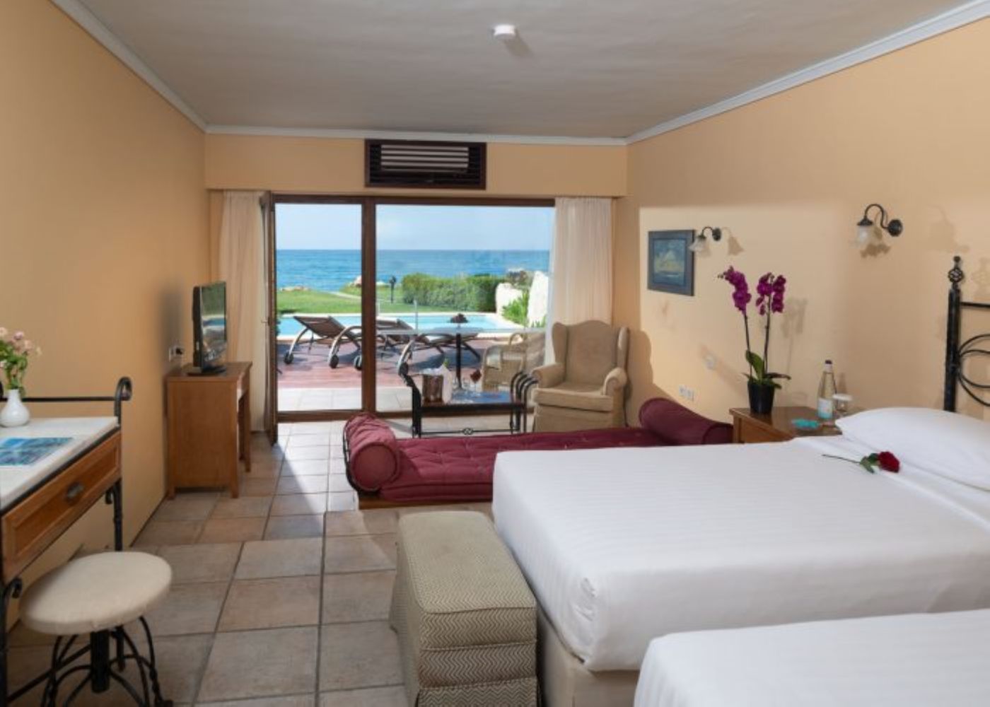 Aquila-Rithymna-Beach-Room-34