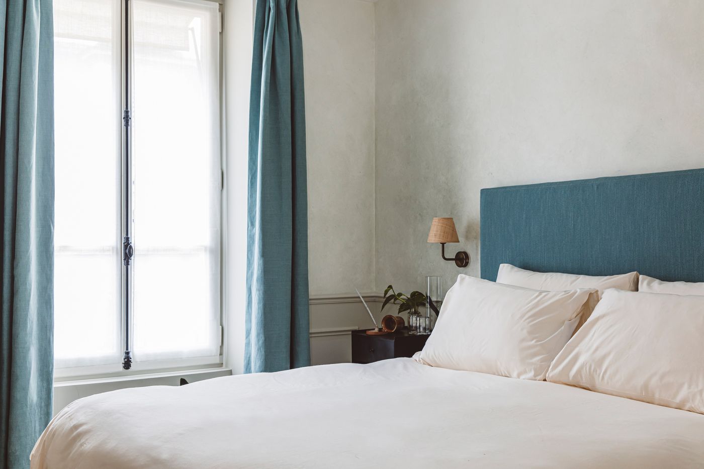 Hoy-Paris-Room-26