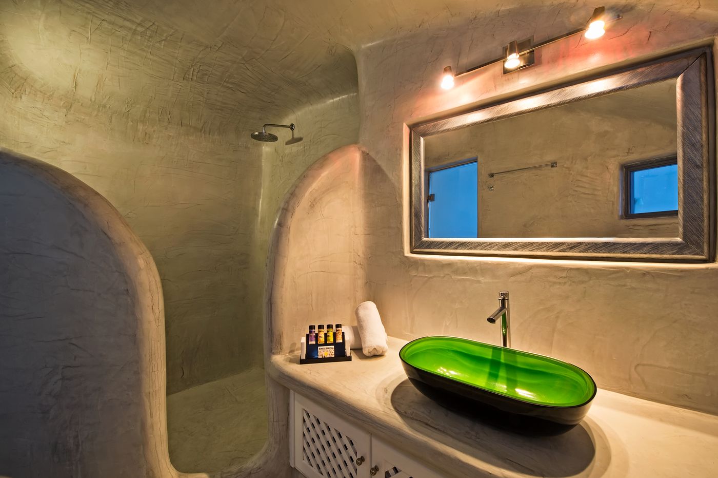 Pegasus-Suites---Spa-Room-50