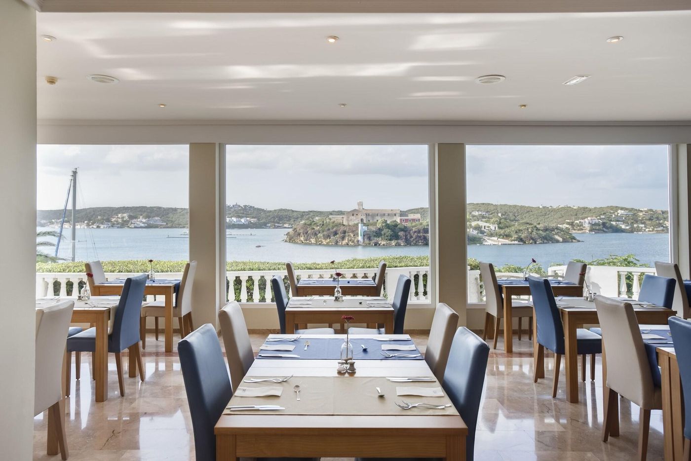 Set-Hotel-Agamenon-Restaurant-37