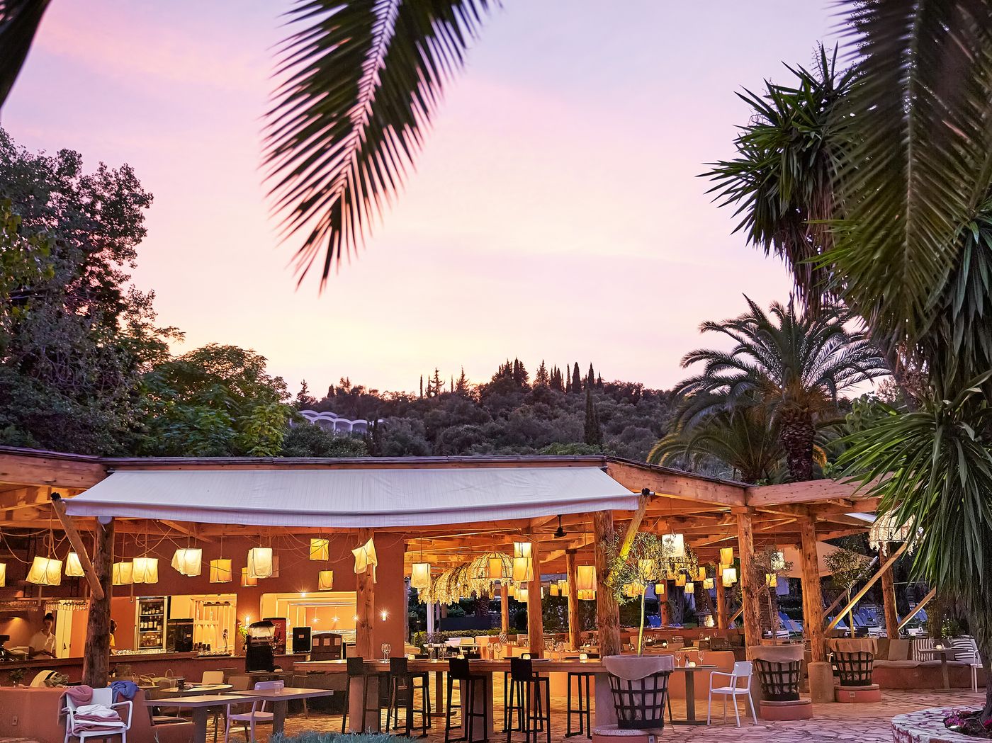 Grecotel-Luxme-Daphnila-Bay-Dassia-General-view-8