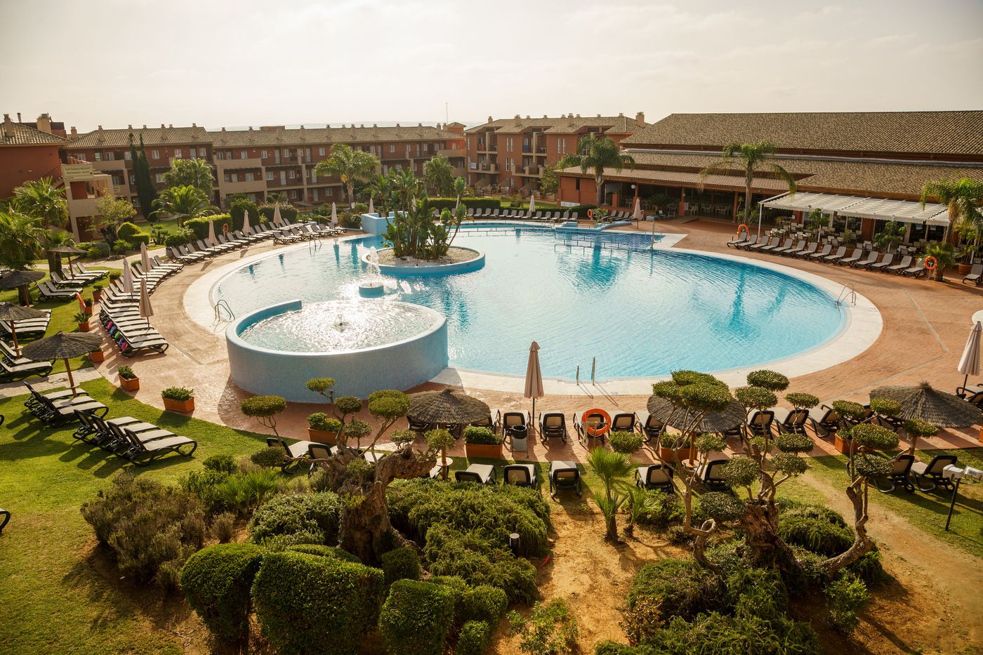 Ilunion-Tartessus-Sancti-Petri-Pool-3