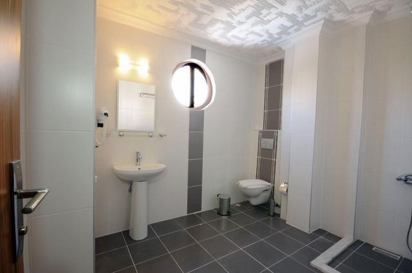 Kent-Studyo-Hotel-Room-9