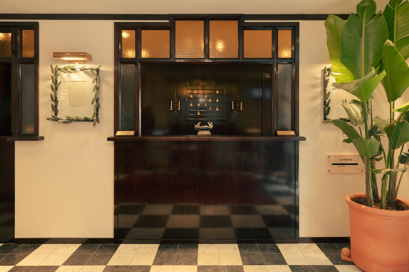 Hotel-La-Ponche-Lobby-52