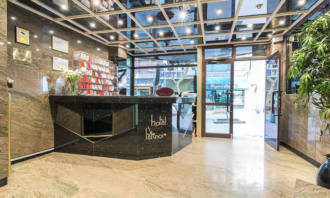 Adonis-Pelinor-Lobby-38