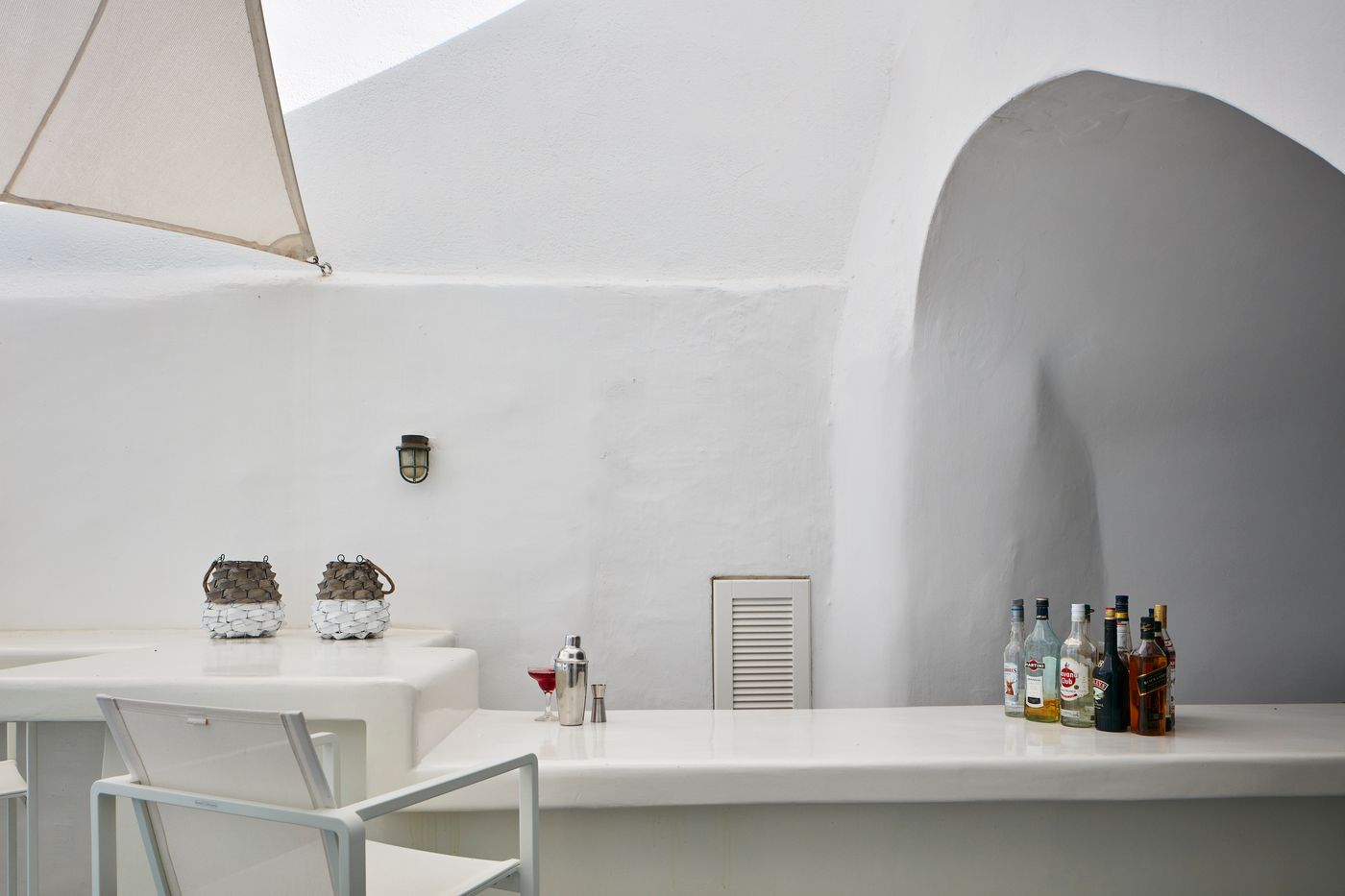 Cliffside-Suites-Bar-14