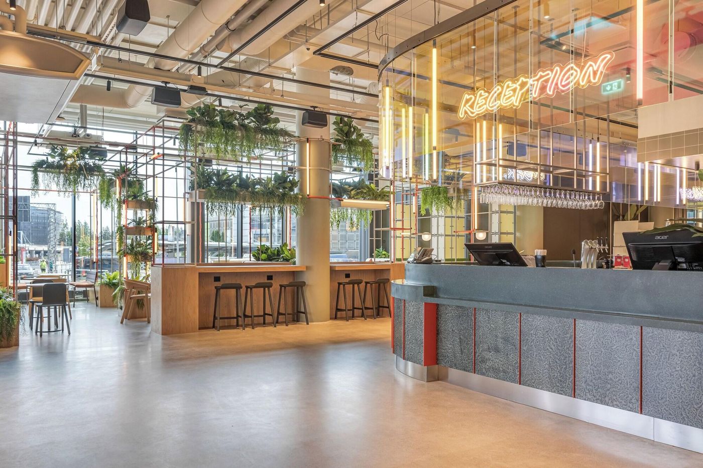 Comfort Hotel Helsinki Airport-Finland-Helsinki-Lobby-7