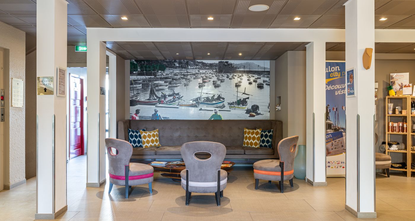 Best Western Plus La Corniche-France-Toulon-Lobby-6