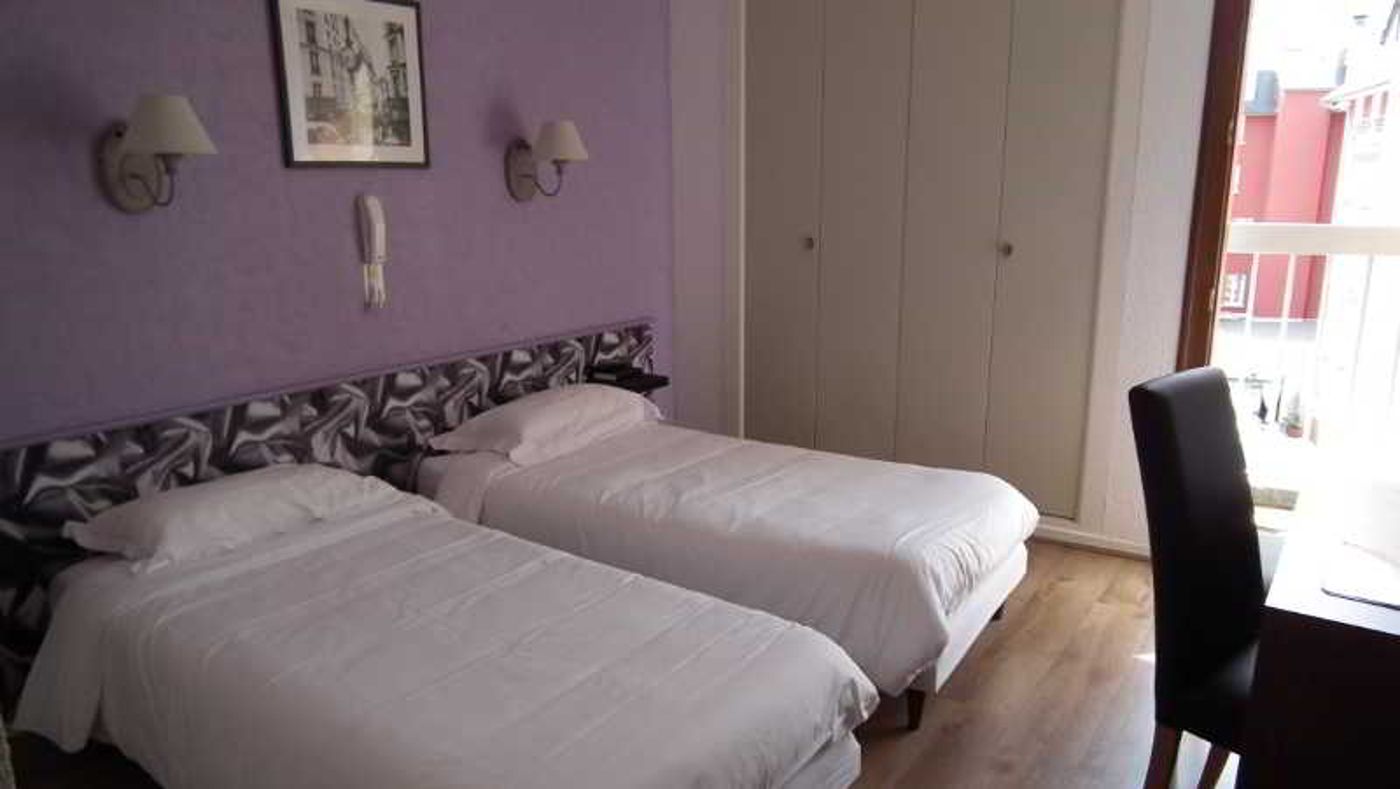Pays Bas-France-LOURDES-Room-5