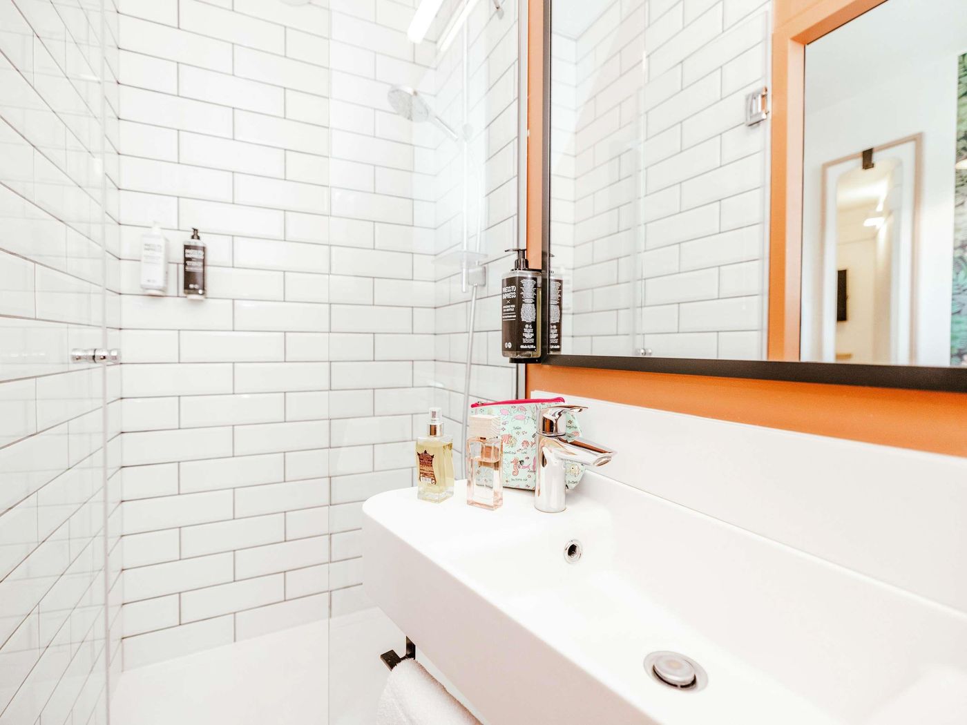 Ibis-Styles-Luxembourg-Centre-Gare-Room-33