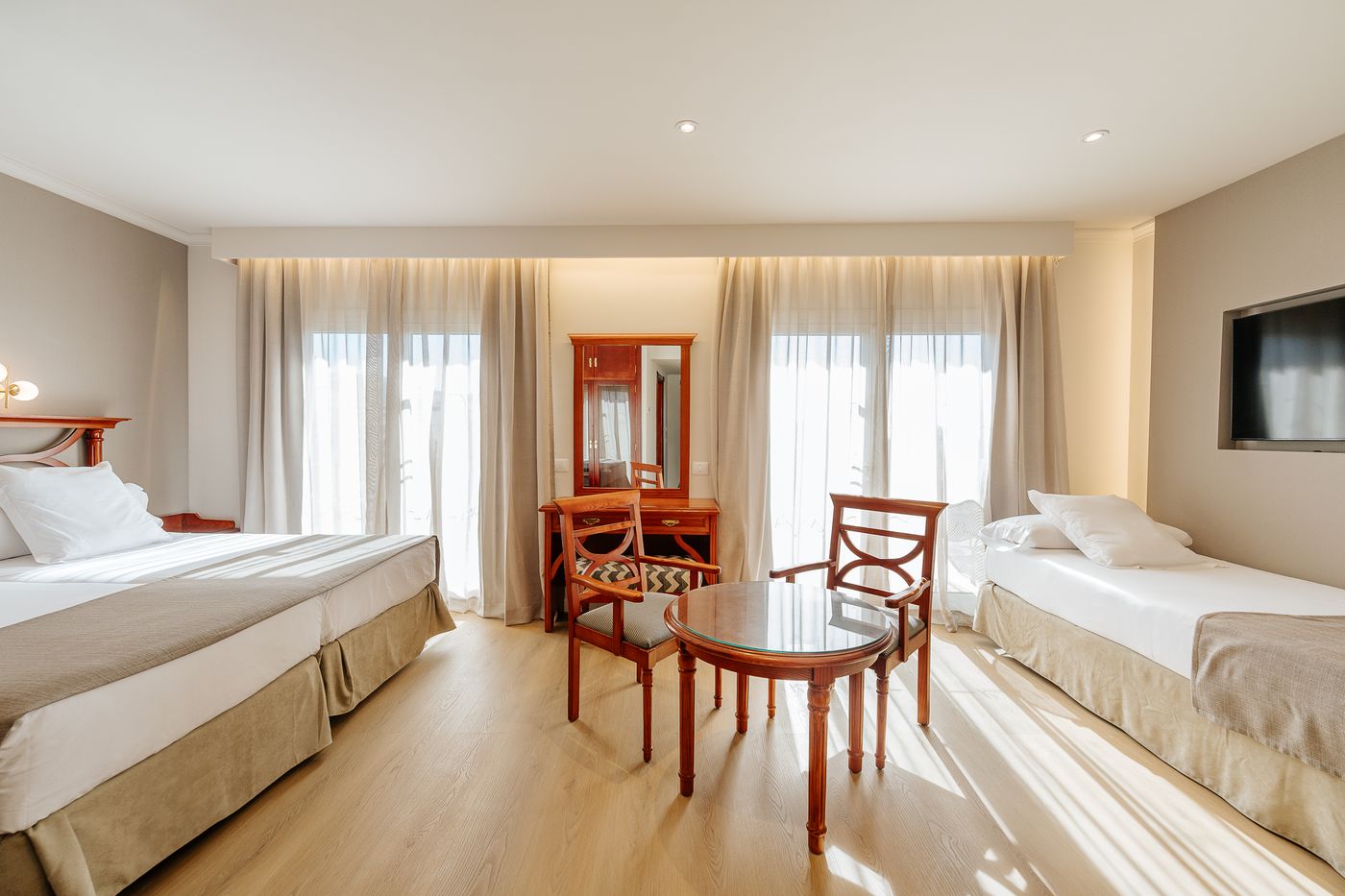 Labranda-Reveron-Plaza-Hotel-Room-19