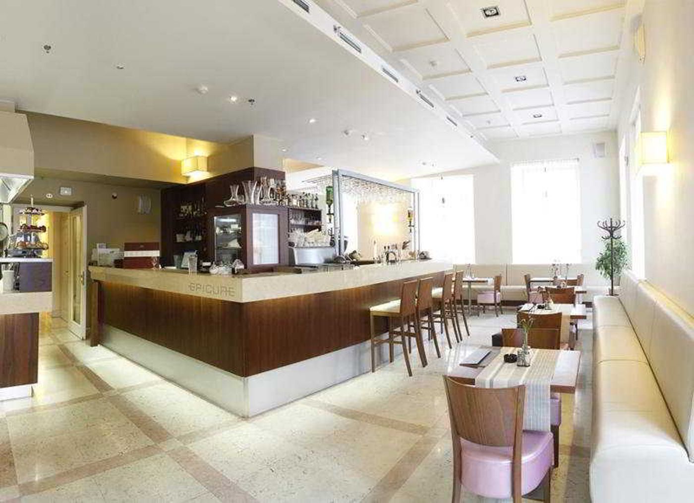 Hotel-Maestro-Bar-13