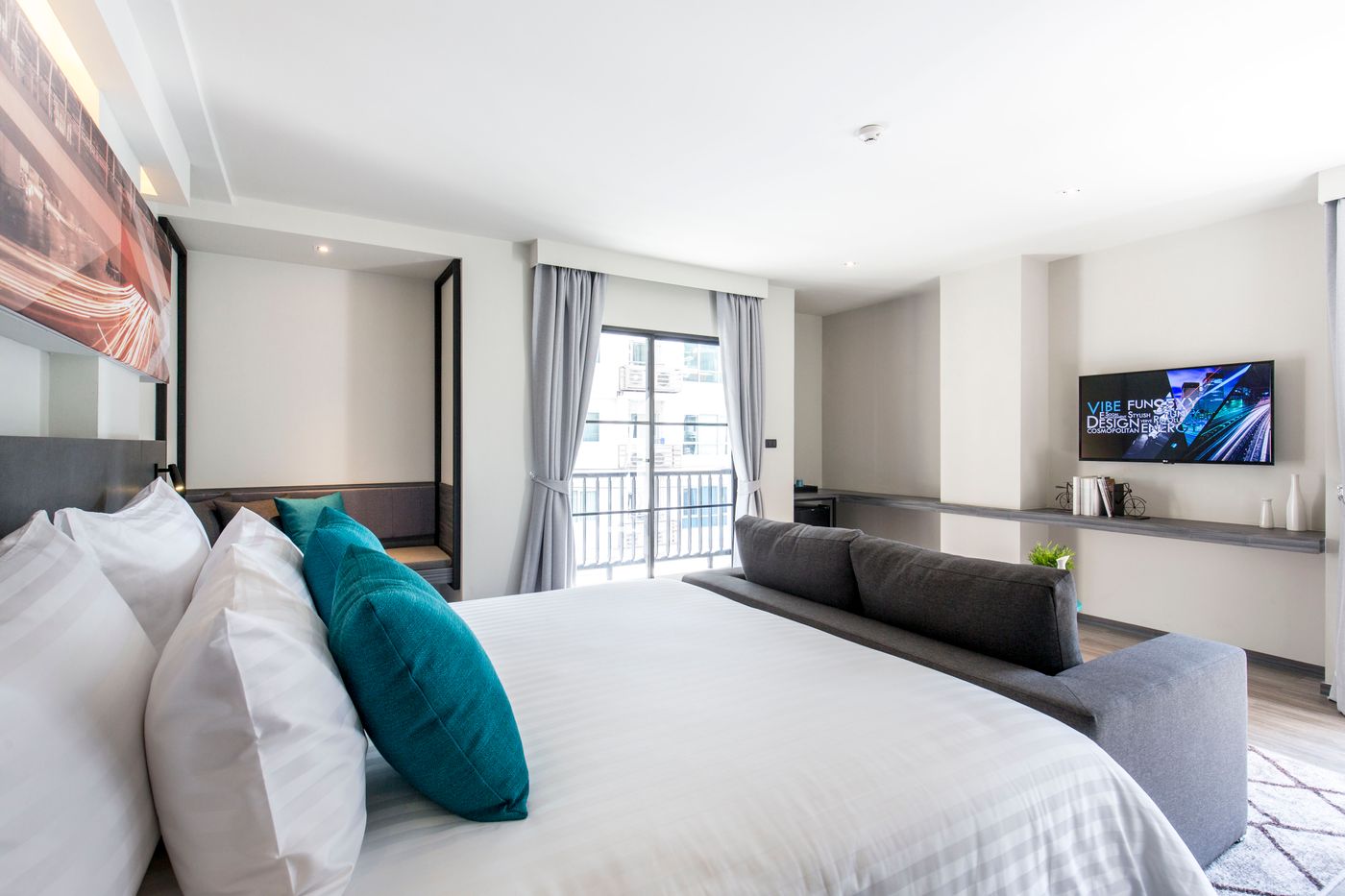 Cross-Vibe-Bangkok-Sukhumvit-Room-27