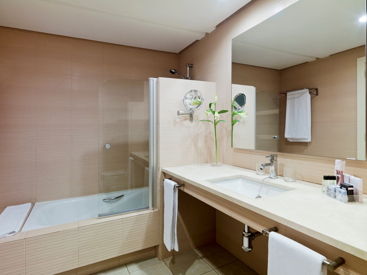 H10-Estepona-Palace-Room-37