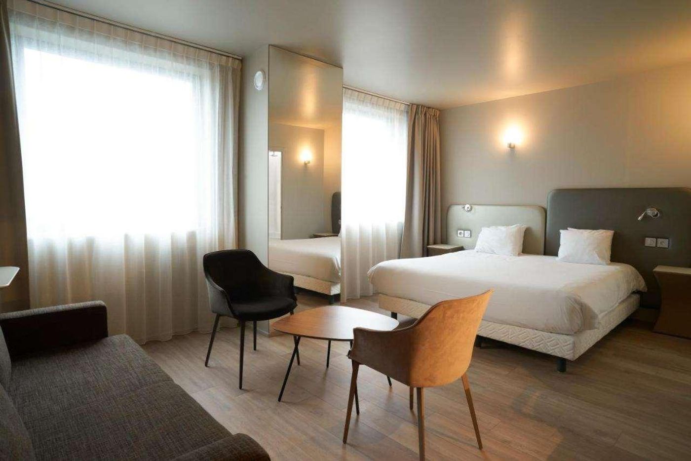 Inter-Hotel-Torcy-Room-21