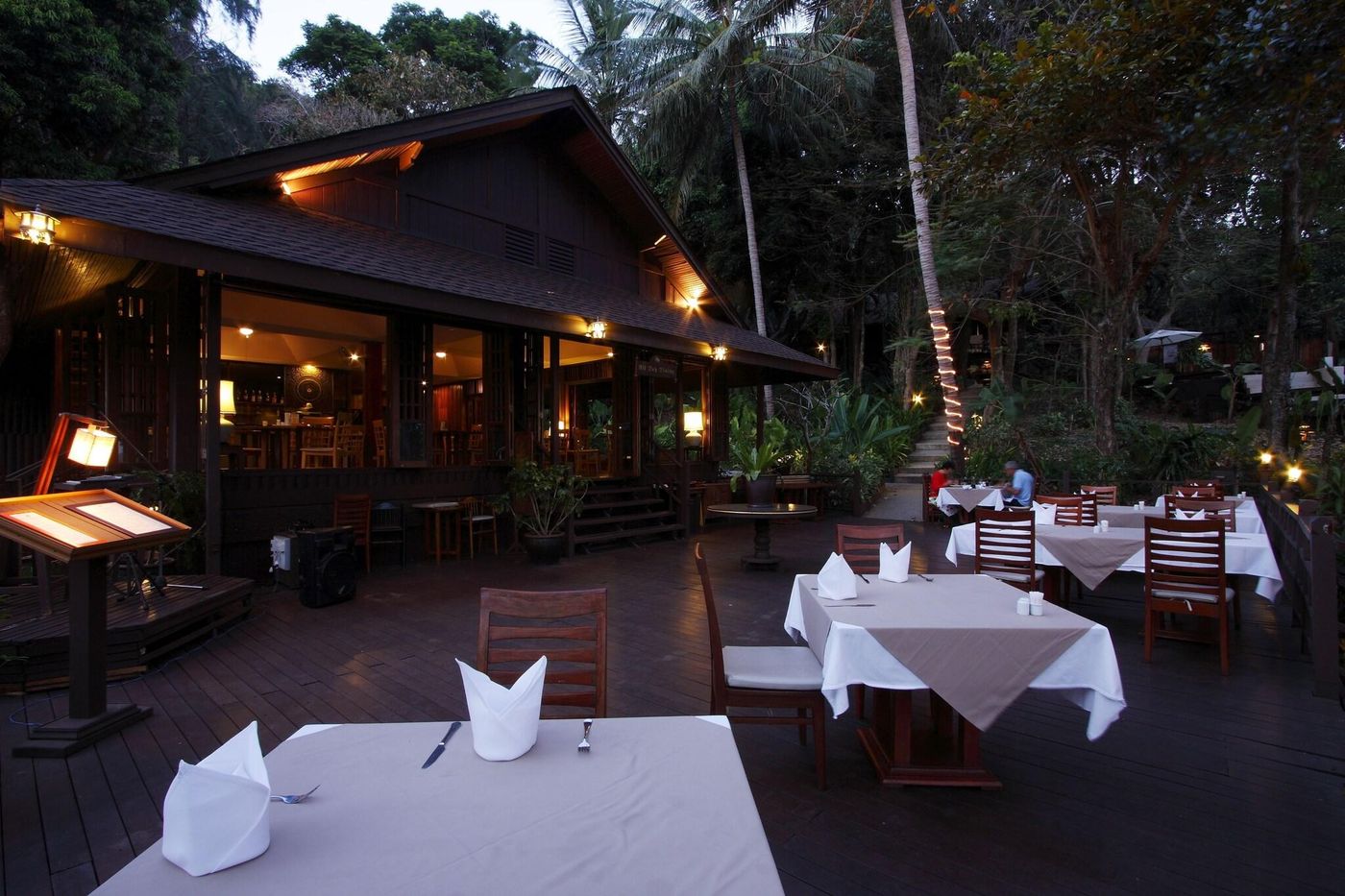 Baan-Krating-Phuket-Restaurant-14