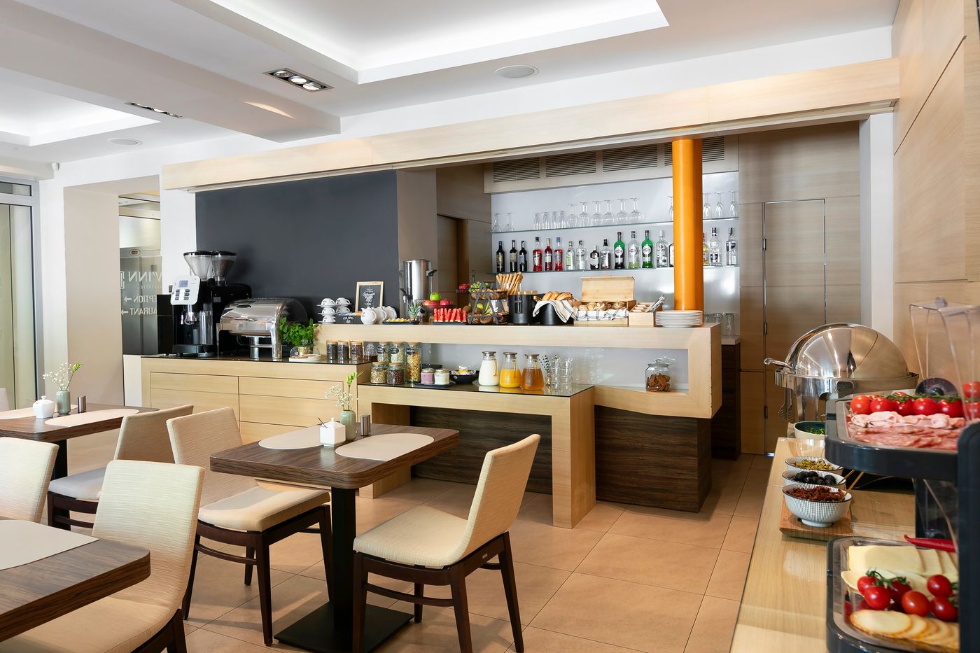 Liv-Inn-Aparthotel-Restaurant-12