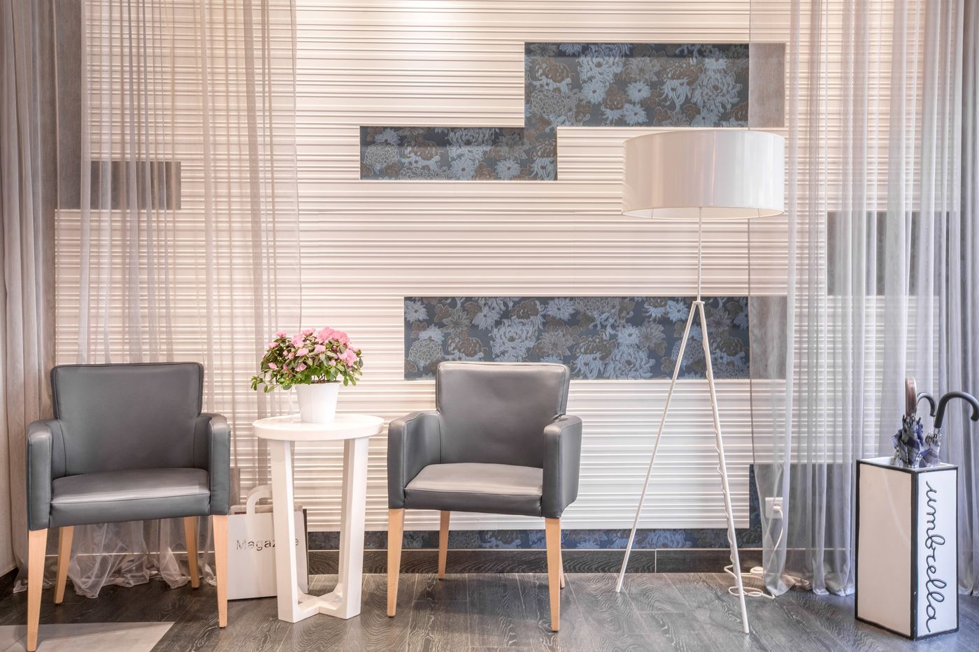 Prince-Albert-Montmartre-Lobby-5