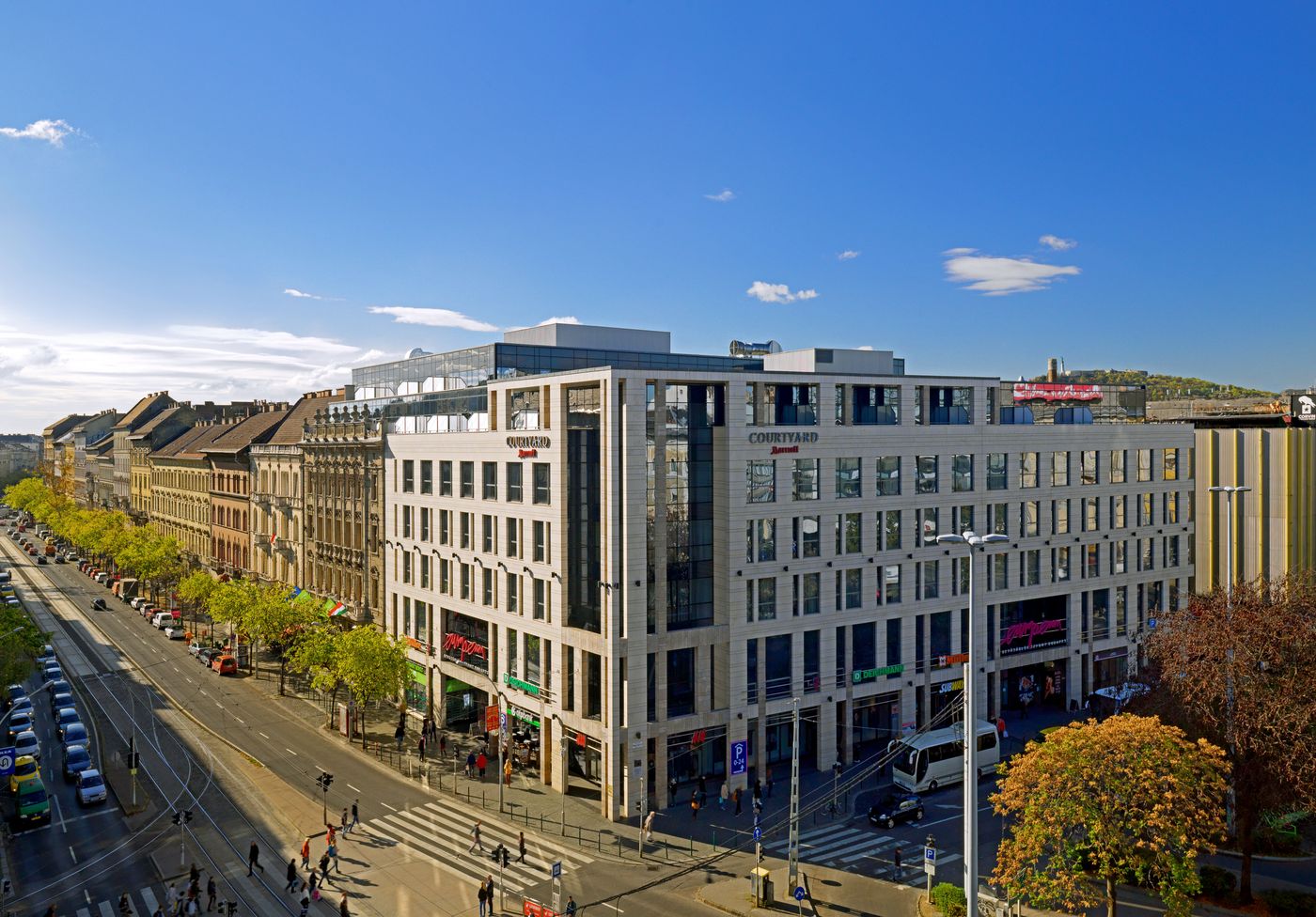 Courtyard-Budapest-General-view-1