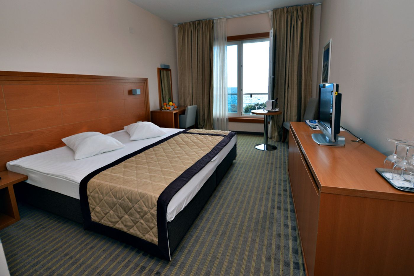 Luna-Island-Hotel-Room-24