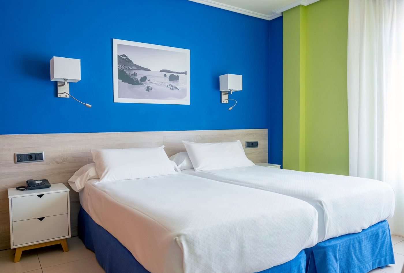 Miracielos-Spain-LLANES-Room-9