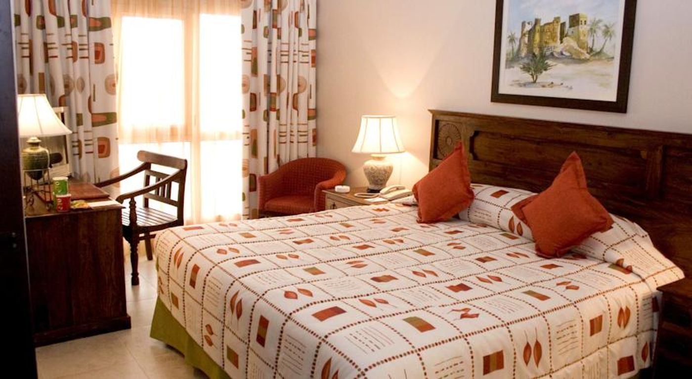 Al-Hamra-Village-Golf-Resort-Room-18