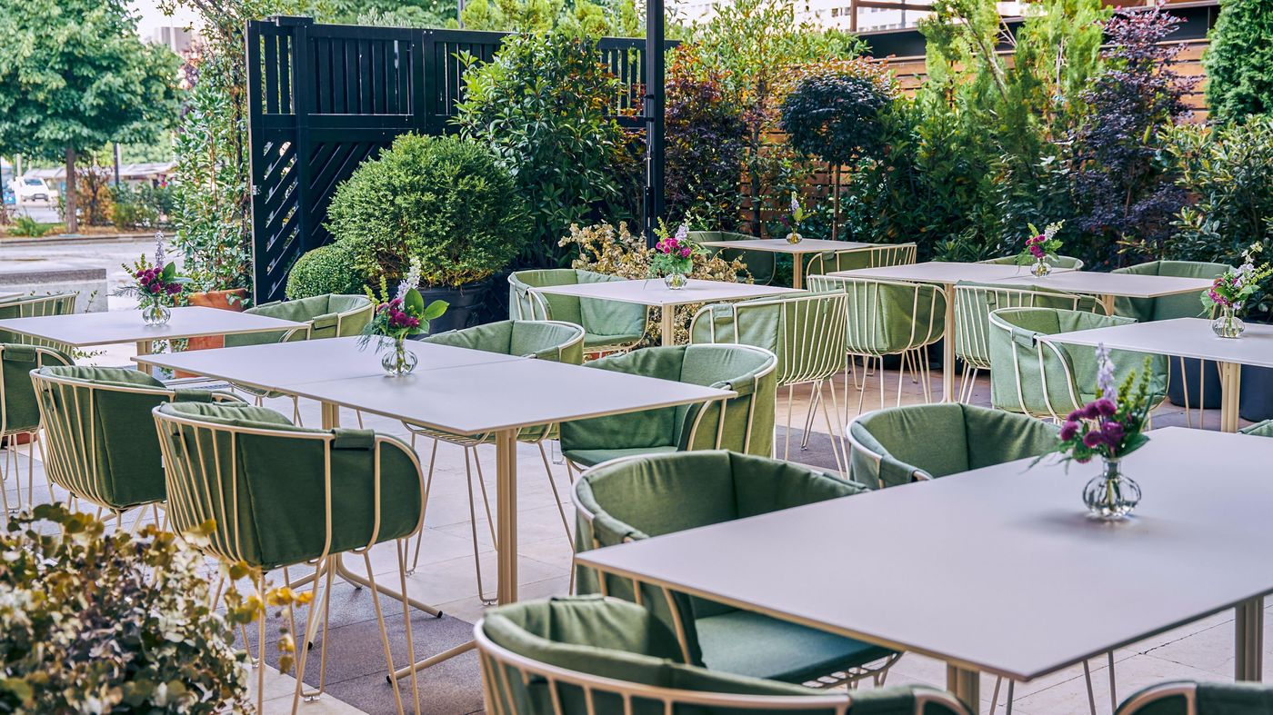 F-nix-Gran-Melia-Lobby-52