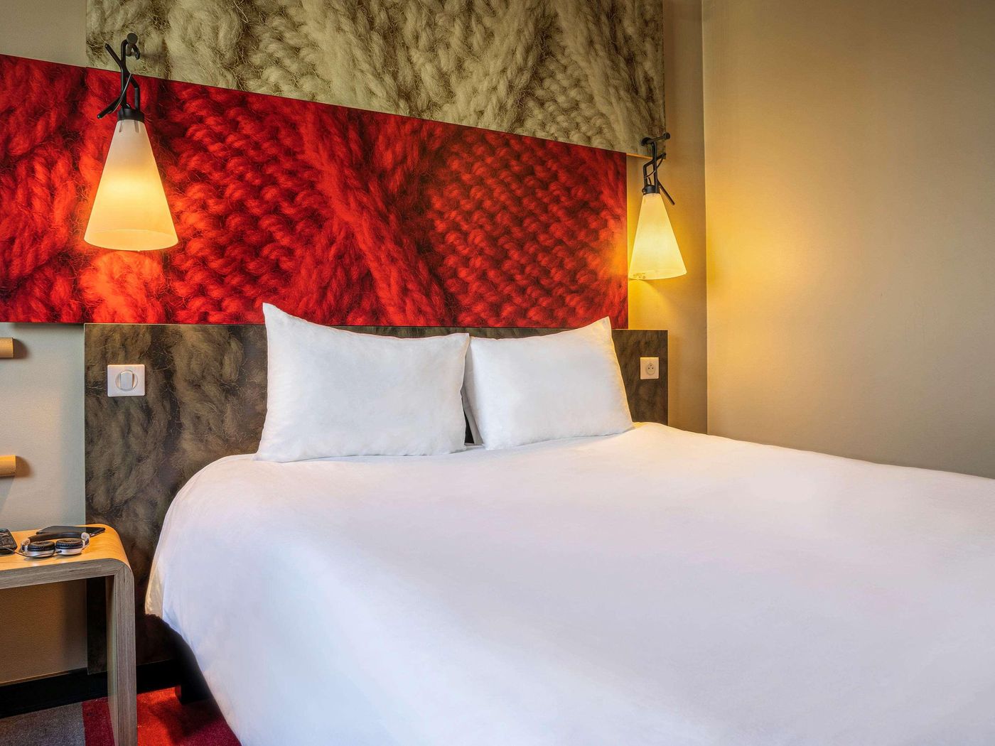 ibis-Amsterdam-Centre-Room-49