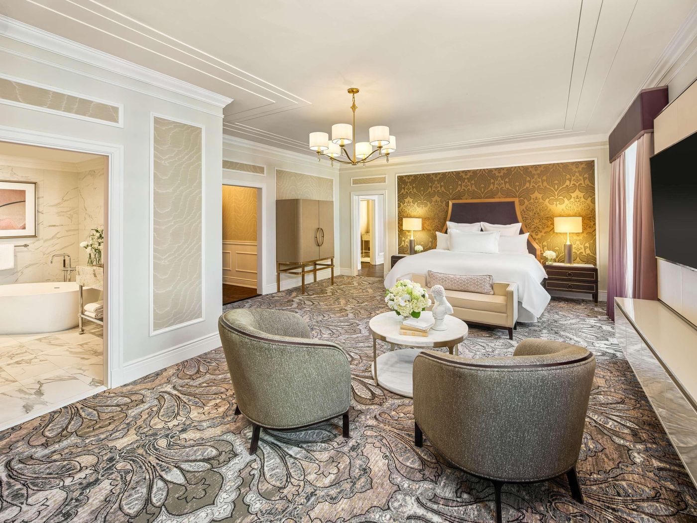 Fairmont-Vancouver-Room-10