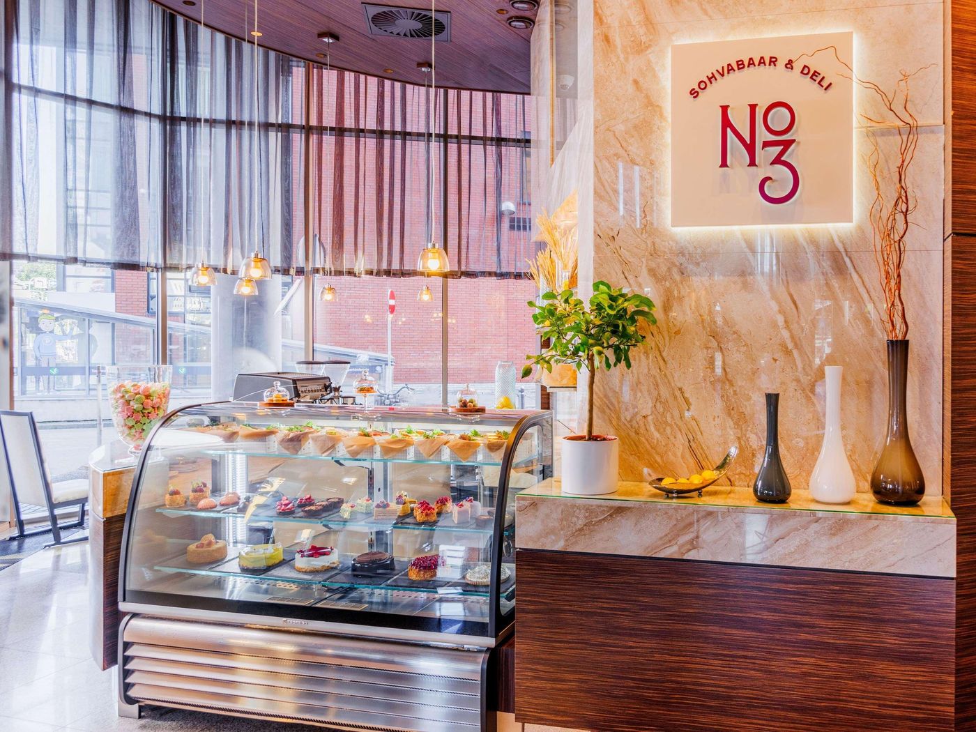 Swissotel-Tallinn-Bar-21