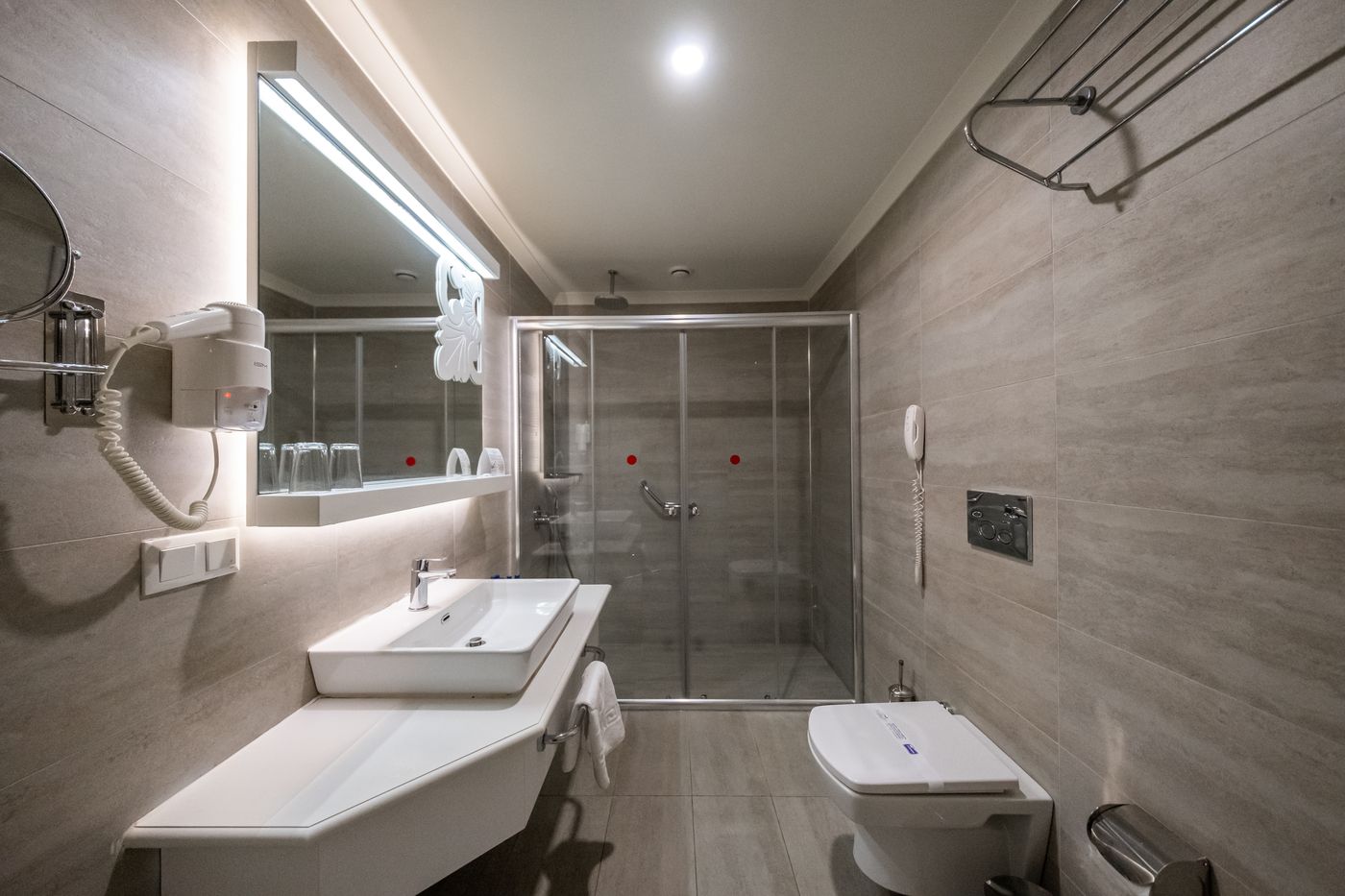 Laguna-Beach-Alya-Resort---Spa-Hotel-Room-15