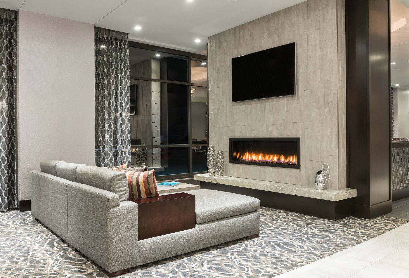 Fairfield-Inn---Suites-Boston-Cambridge-Lobby-13