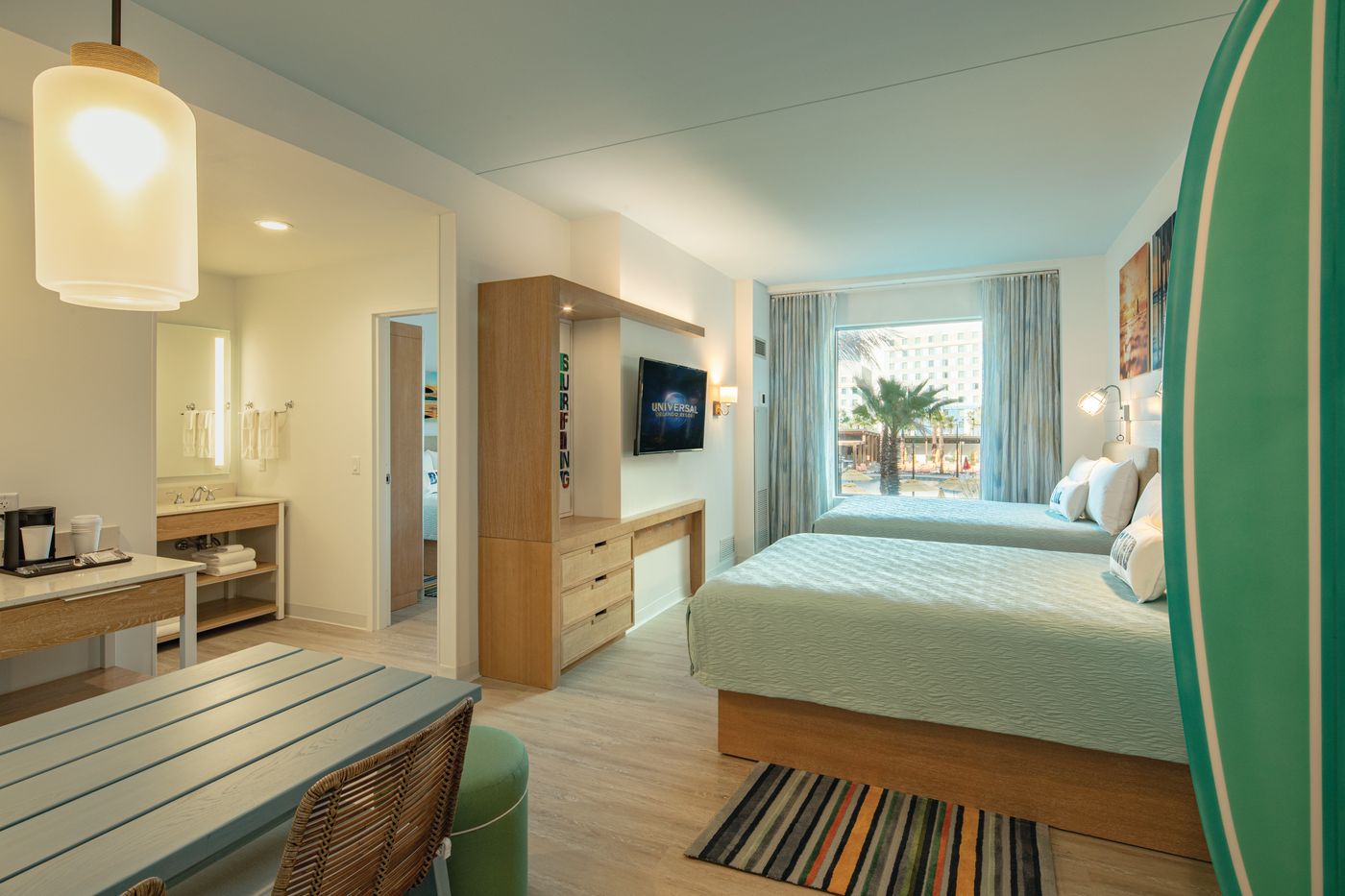 Universal's Endless Summer Resort - Dockside Inn & Suites