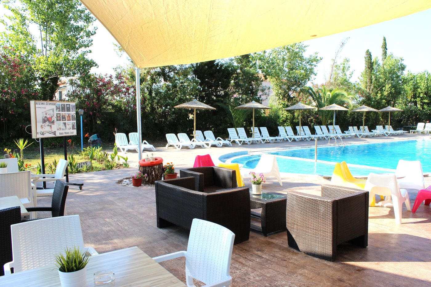 Koulouris-Beach-Restaurant-12