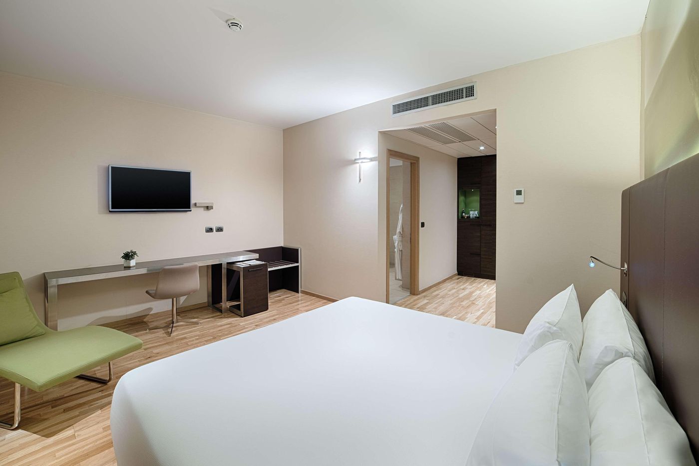 Ac-Hotel-By-Marriott-Milan-Sesto-Room-6