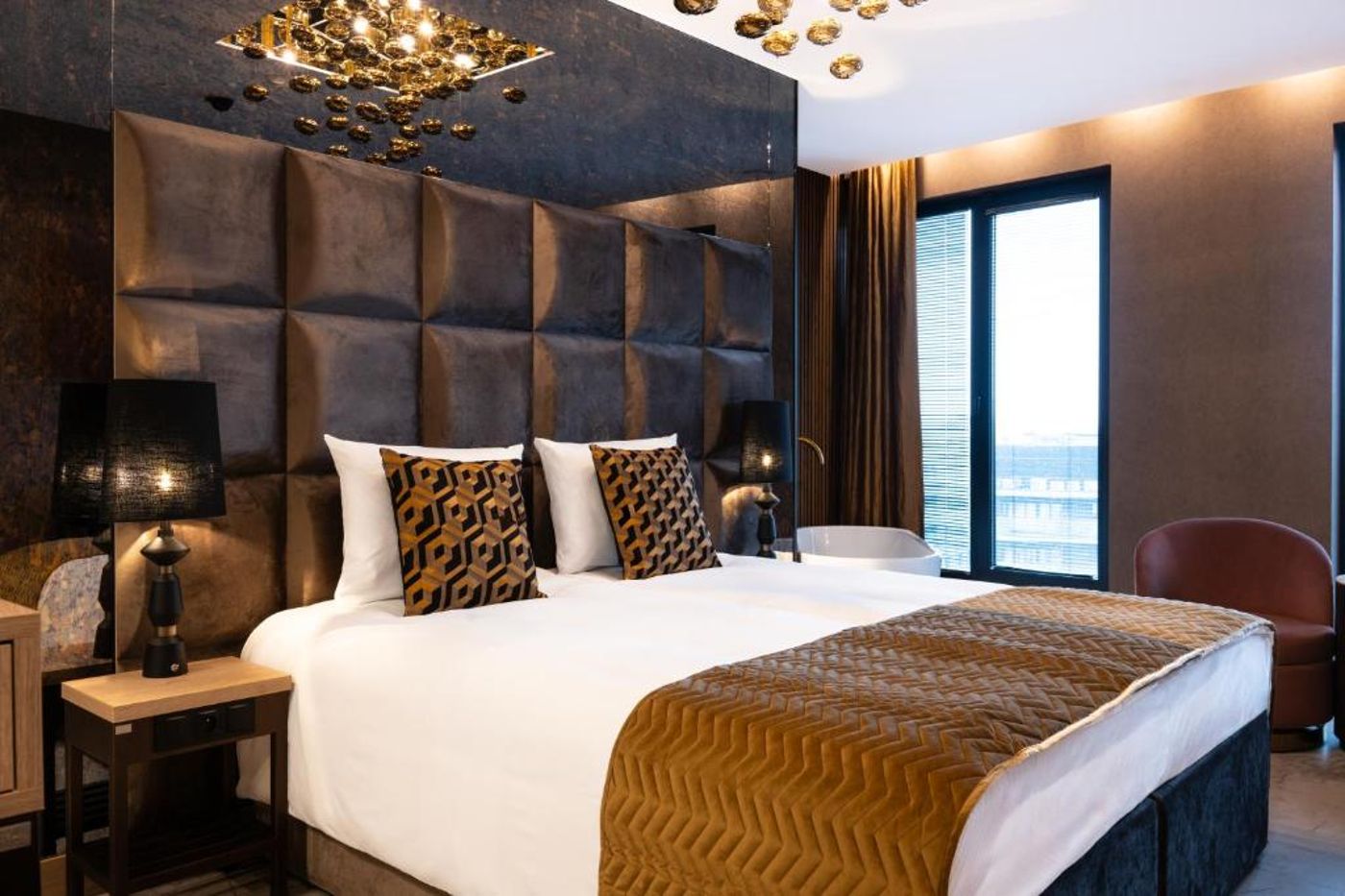 Art-Suites-Hotel-Room-35