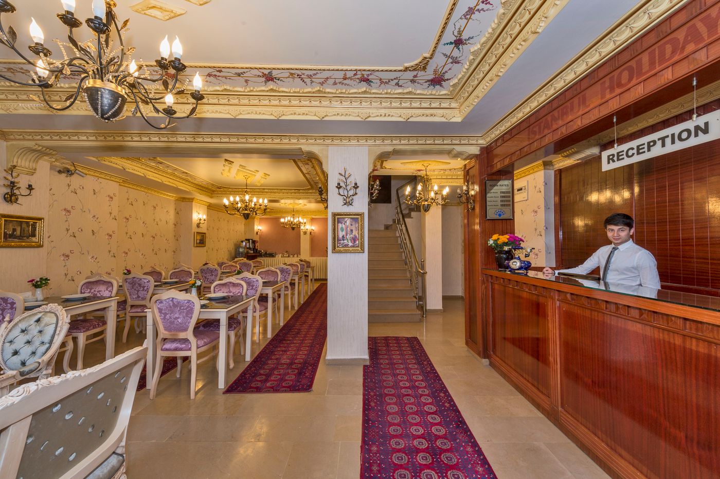 Istanbul-Holiday-Hotel-Lobby-3