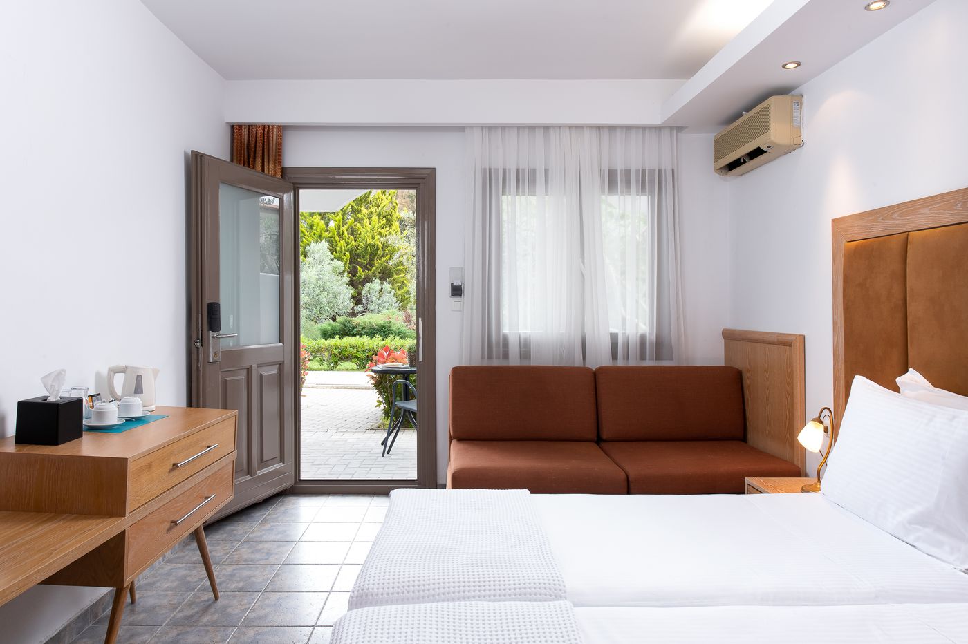 Alexandros-Palace-Hotel-Room-39