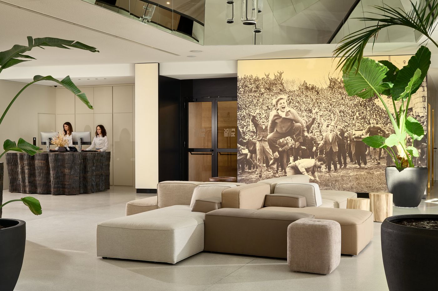 Hotel Ambasador-Croatia-Split-Lobby-3