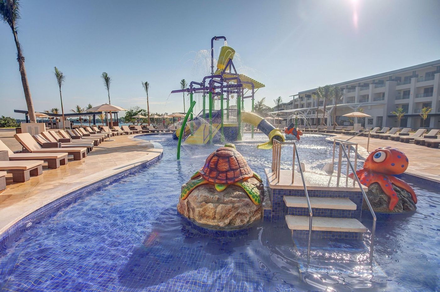 Royalton-Negril-Resort---Spa-All-Inclusive-Pool-8