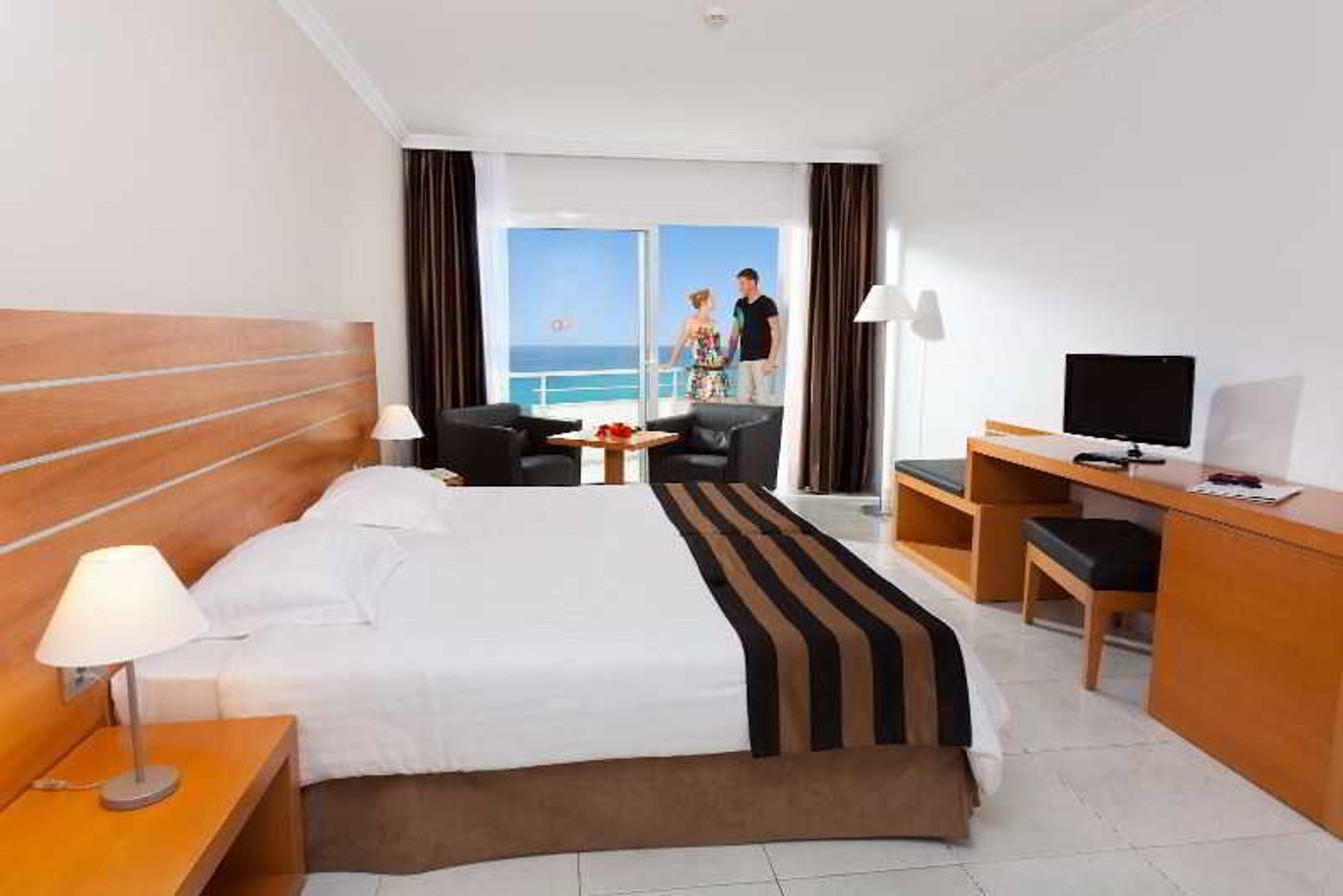 Allsun-Hotel-Esquinzo-Beach-Room-13