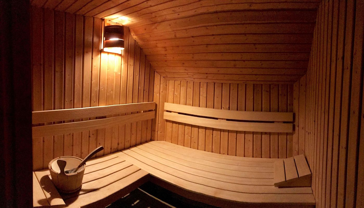 Hotel-Golden-Tulip-Opera-De-Noailles-Sports-and-Entertainment-56