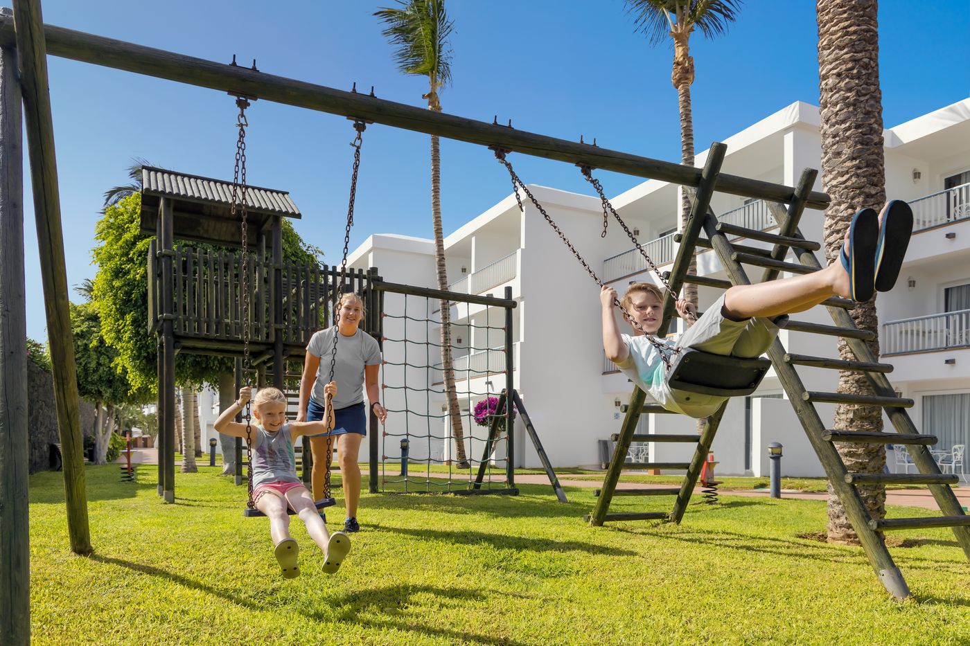 Plus-Fariones-Apartamentos-Sports-and-Entertainment-61