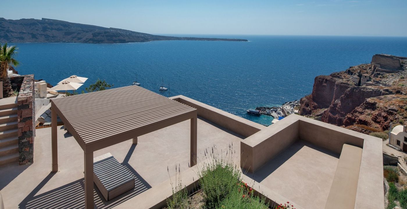 Old-Castle-Oia-General-view-46