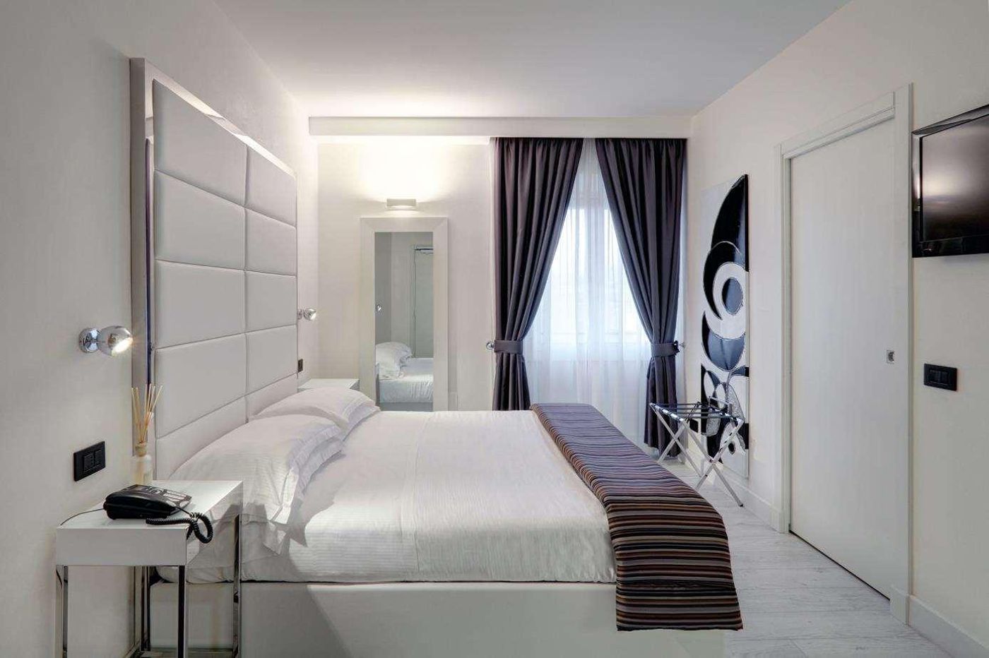 Lhp-River-Boutique-Hotel---Spa-Room-24