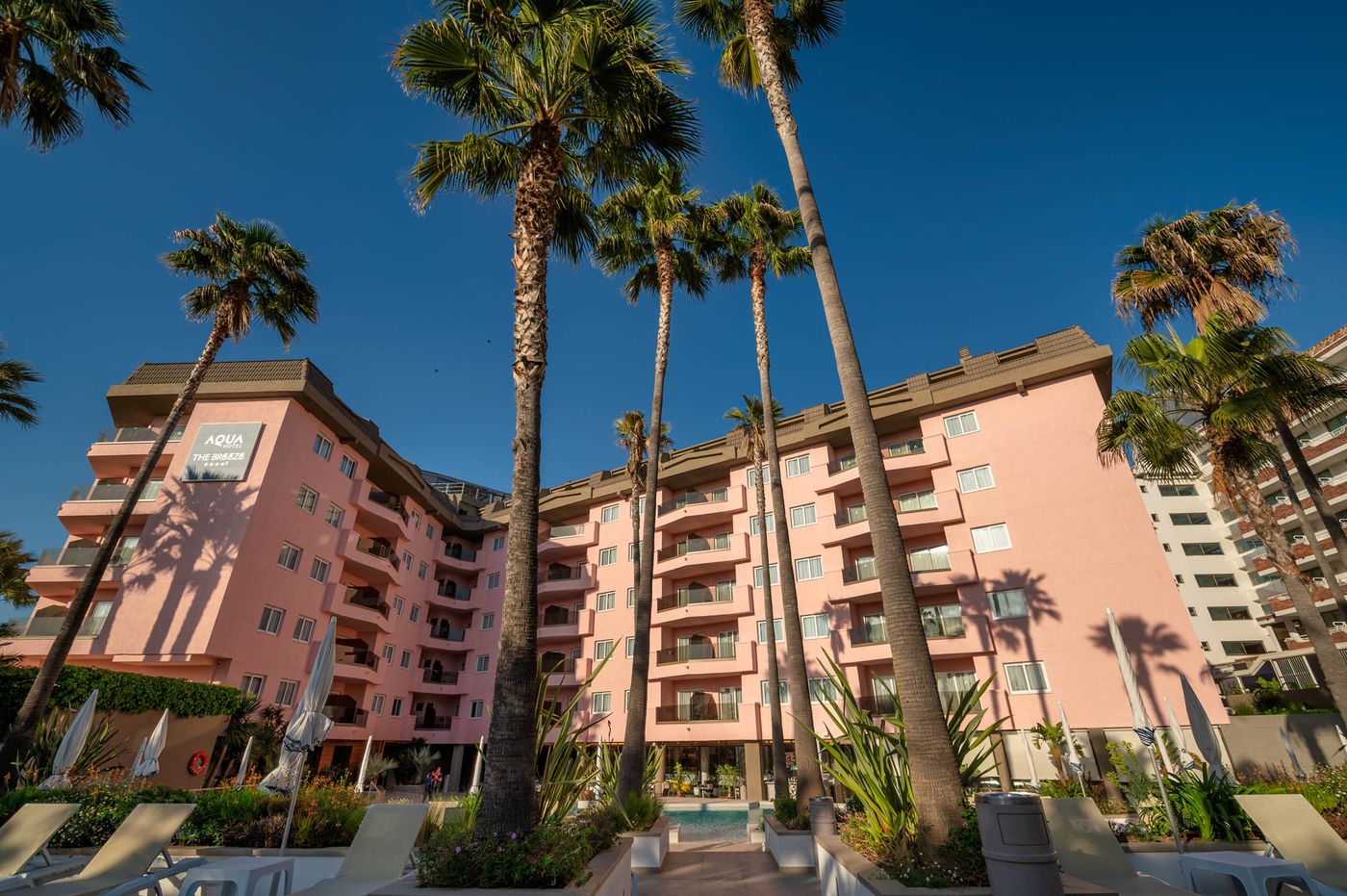 Aqua-Hotel-Montagut-Suites-General-view-3