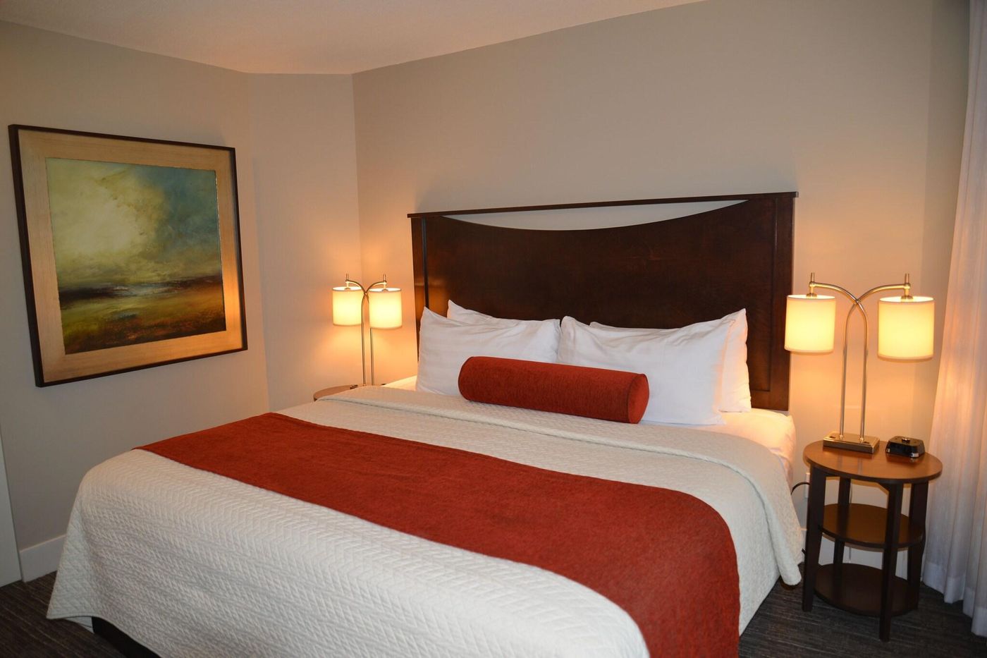 Rosedale-On-Robson-Suites-Hotel-Room-31