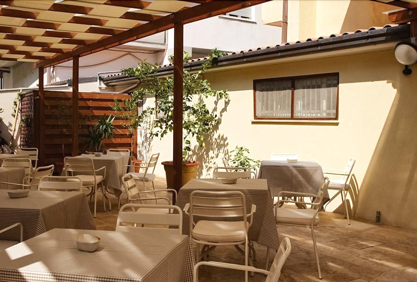 Hotel-La-Pergola-Terrace-21