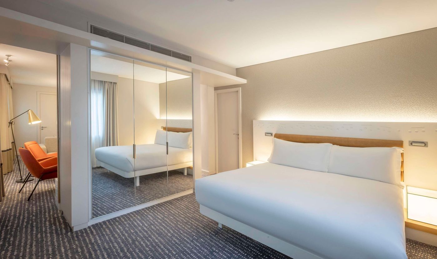 The-Morrison-Dublin--Curio-Collection-by-Hilton-Room-30