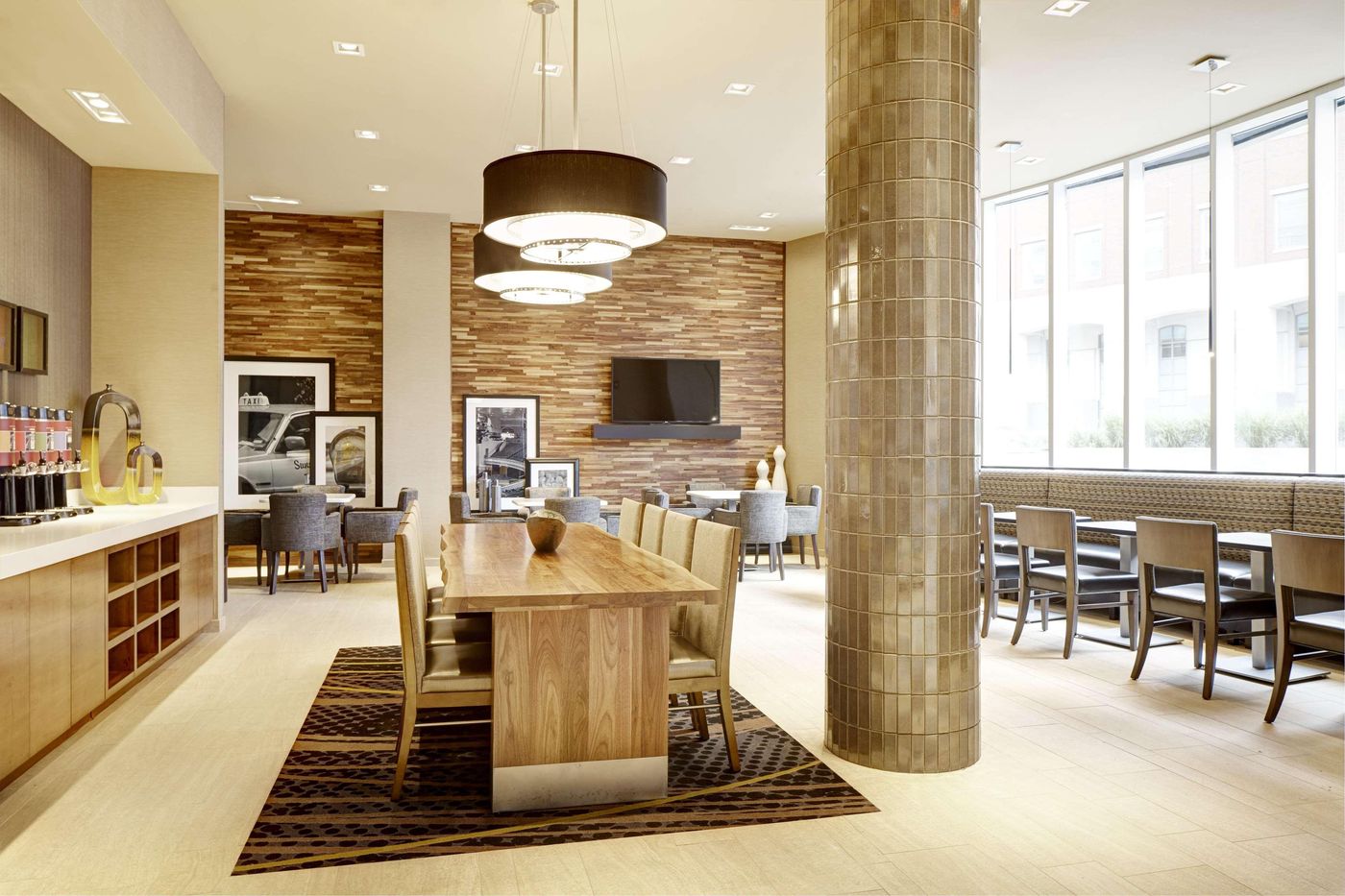 Hampton-Inn-Brooklyn-Downtown-Restaurant-3